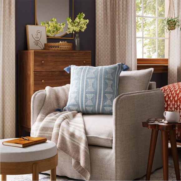 THRESHOLD NWT cozy feathery knit border striped throw blanket -neutral/ivory - Picture 2 of 7